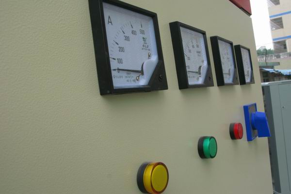 雅江配电柜-3683讲讲配电柜注意事项